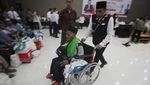 Potret Keberangkatan Jemaah Calon Haji Kloter Pertama di Berbagai Daerah