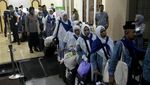 Potret Keberangkatan Jemaah Calon Haji Kloter Pertama di Berbagai Daerah