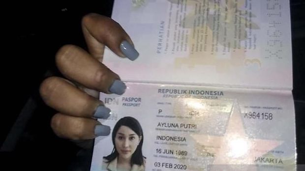 Paspor Lucinta Luna