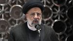 Potret Presiden Iran Salat Berjemaah di Masjid Istiqlal