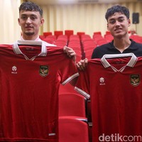 Rafael diperkenalkan sebagai punggawa baru Skuad Garuda pada 24 Mei 2023.  Foto: Grandyos Zafna