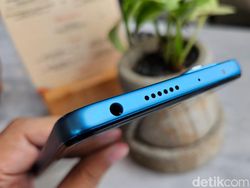 Menggenggam Redmi Note 12 Pro, HP Xiaomi Rp 3 Jutaan