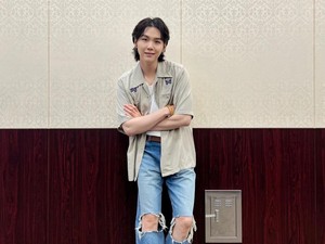 Suga BTS Tiba di Jakarta, Outfit Santai Bikin Salfok Netizen