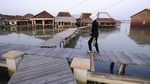 Terendam Pasang Laut, Permukiman di Demak Bak Kota Apung