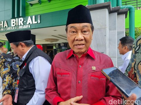 Timwas Haji DPR RI Tinjau Pemberangkatan CJH di Surabaya