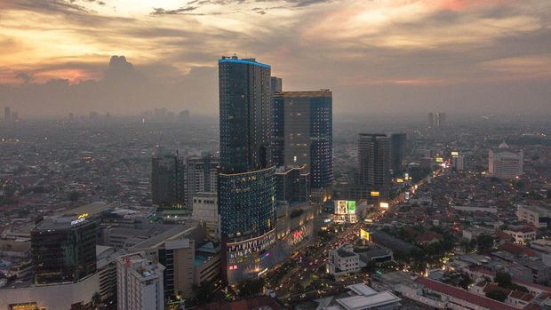 Tunjungan Plaza (TP) merupakan pusat perbelanjaan atau mal paling ikonik di Surabaya. Namun tahukah detikers, siapa pemilik mal tersebut?
