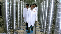 Lokasi pengayaan uranium di Natanz, yang kebanyakan ada di bawah tanah, merupakan salah satu fasilitas Iran yang dipantau pemeriksa Badan Energi Atom Internasional (IAEA), badan pemantau nuklir Perserikatan Bangsa-bangsa (PBB). (Iranian Presidents Office/AP Photo)