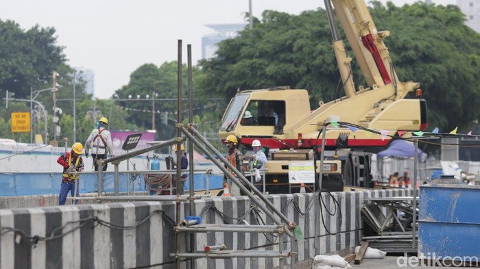 4 JPO Harmoni-Mangga Besar Dibongkar Untuk Proyek MRT Jakarta Empat JPO Harmoni-Mangga Besar mulai dilakukan pembongkaran. Hal ini dilakukan untuk persiapan pembangunan konstruksi MRT Jakarta.