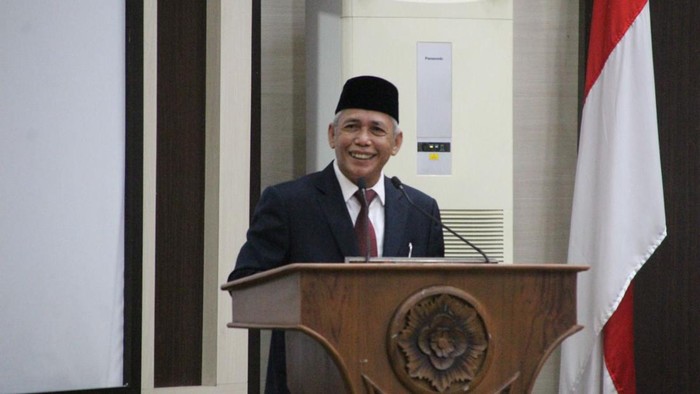 Bupati OKI Iskandar resmi mengundurkan diri dalam Rapat Paripurna DPRD OKI, Kamis (25/5).