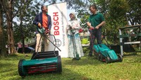Bosch, perusahaan penyedia penyedia layanan dan teknologi global terkemuka, melalui Divisi Power Tools memperkenalkan lini produk terbaru, Bosch Home and Garden. Pada tahap peluncuran ini, Bosch Home and Garden menghadirkan 8 alat canggih diantaranya; Rotak 32 (pemotong rumput listrik), AHM 38G (pemotong rumput dorong), EasyGrassCut 23 (pemangkas rumput listrik), EasyPrune (pruner nirkabel), EasyShear (shear nirkabel), UniversalHedgeCut 50 (hedge cutter berkabel), PKP 18E (lem tembak berkabel) dan PWB 600 (meja DIY lipat). 