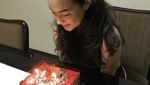 Kakak Rebecca Klopper, Jessica Klopper Tampil Cantik Saat Ngopi dan Piknik