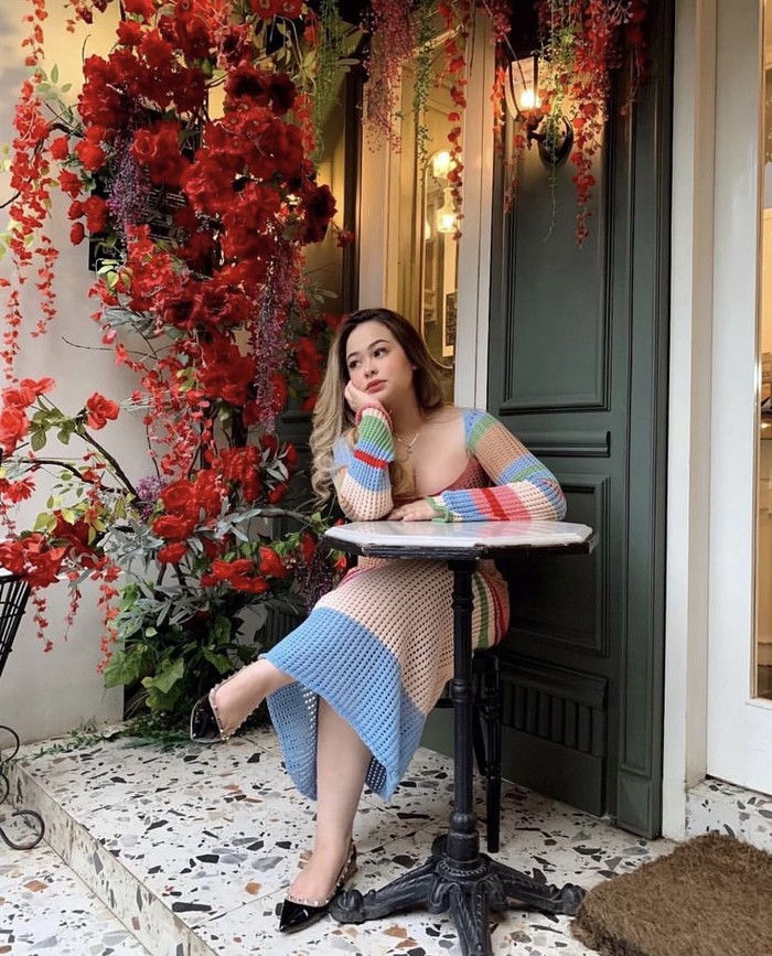 Kakak Rebecca Klopper, Jessica Klopper Tampil Cantik Saat Ngopi dan Piknik Kakak Rebecca Klopper, Jessica Klopper Tampil Cantik Saat Ngopi dan Piknik