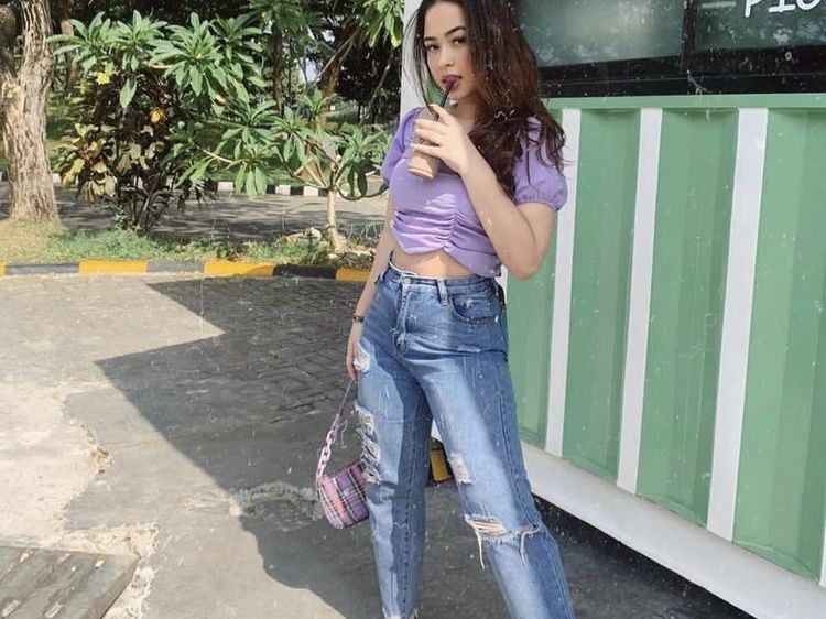 Kakak Rebecca Klopper, Jessica Klopper Tampil Cantik Saat Ngopi dan Piknik