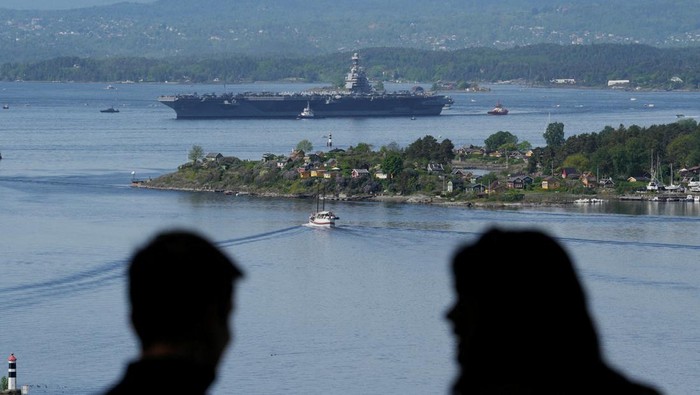 Kapal Perang Terbesar Dunia Tiba Di Oslo Siap Latihan Bareng Nato 7262