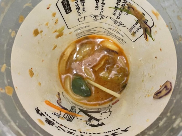 Temuan katak masih hidup dalam sajian udon