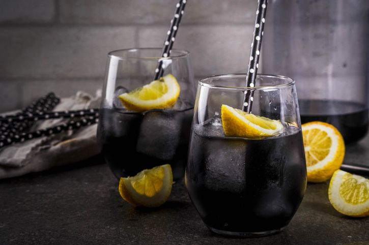 Sedang Populer Produk Pangan Dicampur Charcoal, Apakah Halal?