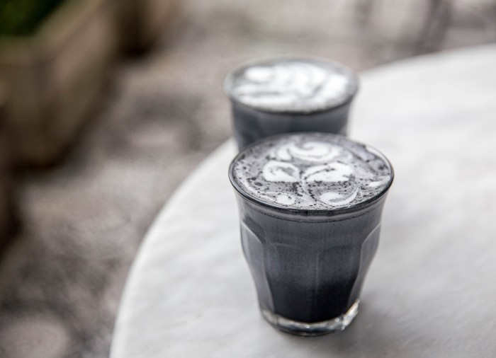 Sedang Populer Produk Pangan Dicampur Charcoal, Apakah Halal?