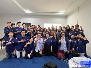 Mahasiswa Sari Mutiara Belajar Jurnalistik ke detikSumut