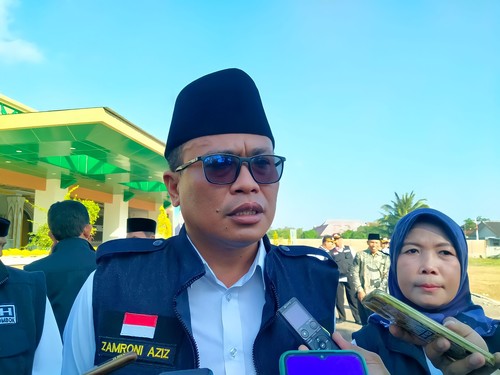 Kepala Kanwil Kemenag NTB Zamroni Aziz bersama saat ditemui pada Kamis (25/5/2023) di Mataram. (Foto: Helmy Akbar/detikBali)