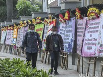 Pengusaha Protes Kebijakan Ganti Papan Bunga dengan Tanaman Hijau