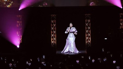10 Potret Konser Kris Dayanti Sukses Digelar di Singapura Meski Promotor DPO