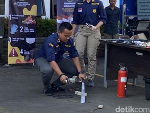 Kala Pedang Pattimura Dihancurkan Gerinda di Sukabumi