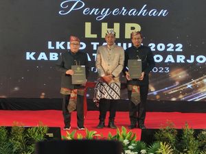 BPK Jatim Serahkan LHP Atas LKPD Tahun 2022 Kepada 37 Pemerintah Daerah