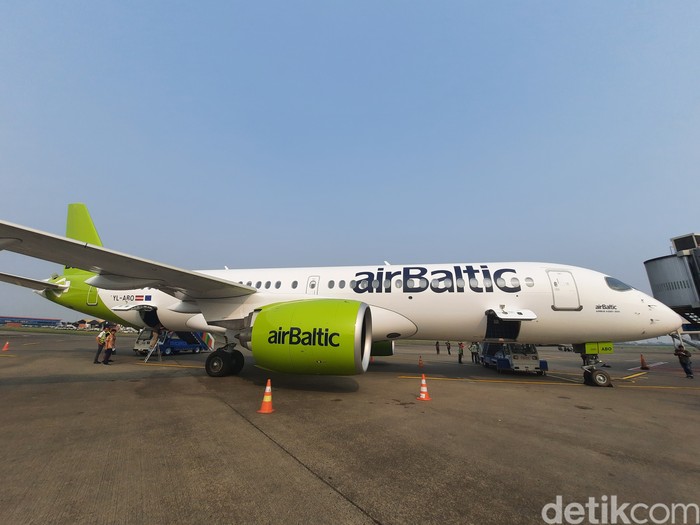 Pesawat Airbus A220-300 Pesawat Airbus A220-300