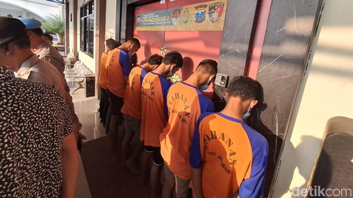pesilat jombang jadi tersangka