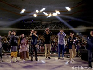 Seru! Sandiaga hingga Soegi Bornean Joget Asmalibrasi di #DemiIndonesia