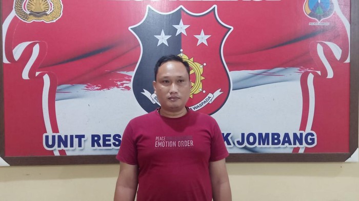 satpol pp jombang tipu pns dinas kesehatan
