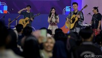 Selain Asmalibrasi, Soegi Bornean punya sejumlah lagu hits lainnya, lho. 