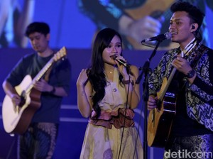 Soegi Bornean Sihir Penggemar di #DemiIndonesia Unair