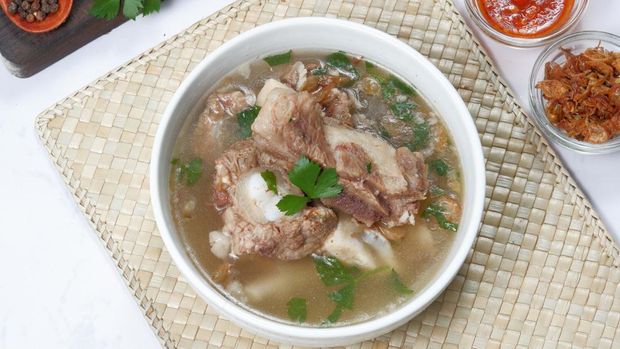 Sop tulang iga sapi
