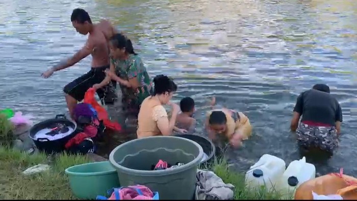 Warga Kota Tais Seluma mengalami kekeringan sejak 2 pekan terakhir