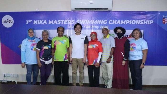 Kejuaraan renang 1st Nika Master Swimming Championship 2023 diadakan di Bintaro, Tangerang Selatan akhir pekan ini. Ada ratusan peserta ikut, yang tertua bahkan berumur 83 tahun.
