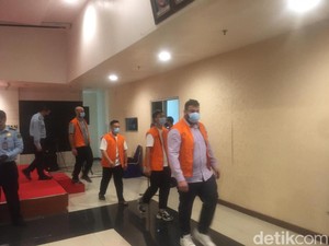 Langgar Aturan, 4 WNA Chef Eksklusif Dinner di Jaksel Diamankan Imigrasi