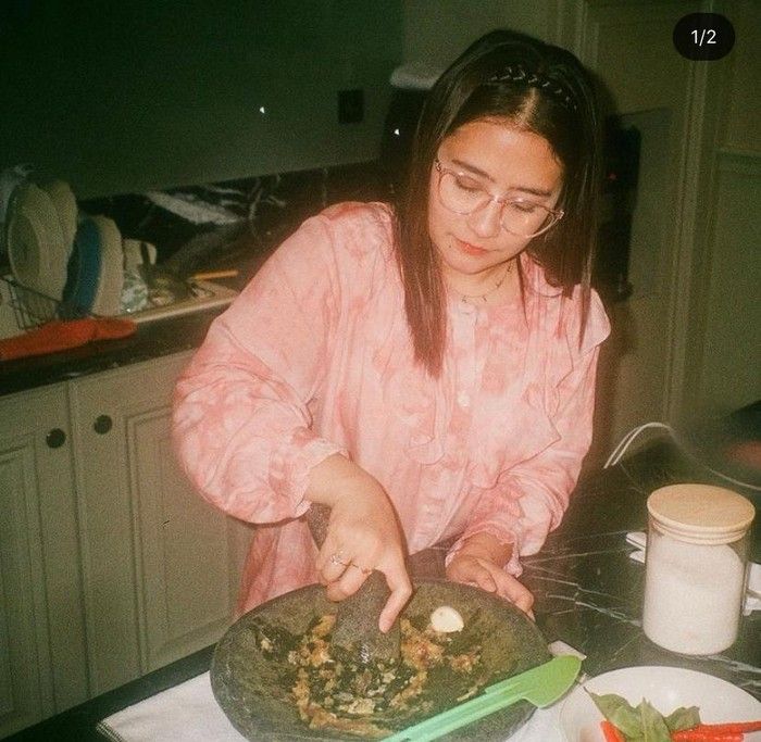 5 Seleb yang Hobi Makan dan Bikin Sambal Sendiri, Prilly hingga Ussy