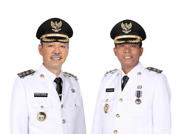 Bupati Rokan Hilir Afrizal Sintong dan Wakil Bupati Sulaiman.