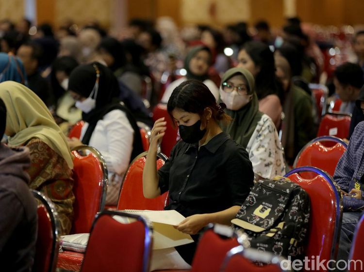 Ratusan Mahasiswa Unair Ikut Test Masuk Detik
