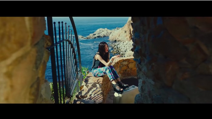 Devils Hole Barcelona dalam YooA musik video