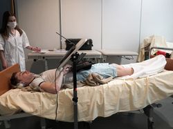 Pekerjaan Impian Kaum Rebahan, Bayarannya Ratusan Juta