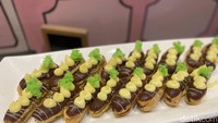 Selain itu, juga tersedia eclair hingga creme brulee yang tak kak kalah menggoda. Apalagi diisi dengan isian yang creamy dan lembut. Foto: detikcom/Riska Fitria