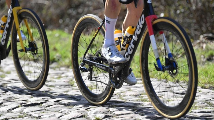 Hari Sepeda Sedunia atau World Bicycle Day diperingati setiap tanggal 3 Juni. Bagaimana asal-usul Hari Sepeda Sedunia? Yuk, simak serba-serbinya di sini!