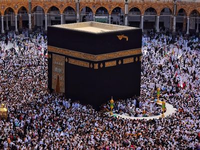 Mengintip Isi Kabah, Ruang Suci yang Jarang Terekspos ke Publik