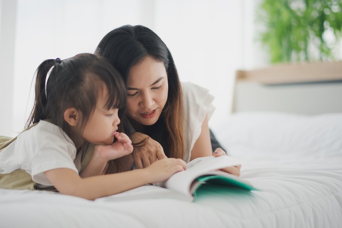 Ilustrasi Pilihan Buku untuk Anak Kelas 1 SD