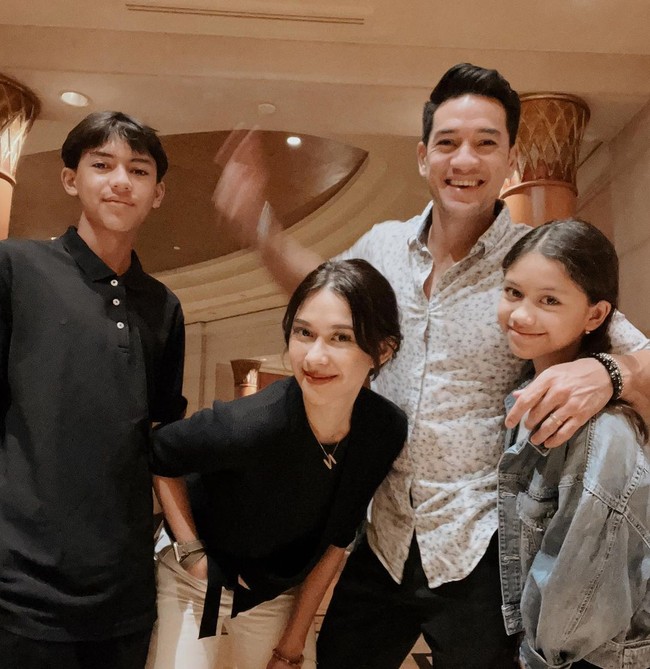 Foto-foto Jason sering diunggah oleh Nana dan Andrew di akun Instagram. Lahir pada 30 Desember 2006, Jason kini sudah berusia 16 tahun. Foto: Instagram