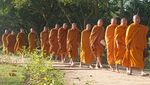 Jelang Waisak, Biksu Gelar Ritual Dharmayatra Adi Buddha Puja di Borobudur