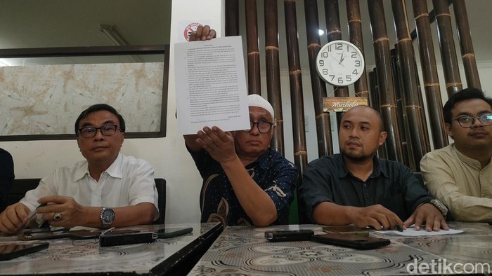 Jumpa pers kuasa hukum Bukhori Yusuf. (Dwi Rahmawati/detikcom)