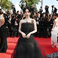 Karina dan para personel aespa hadir di Festival Film Cannes 2023 sebagai brand ambassador merek perhiasan Chopard. Foto: Variety via Getty Images/Michael Buckner